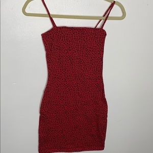 h and m red leopard print dress